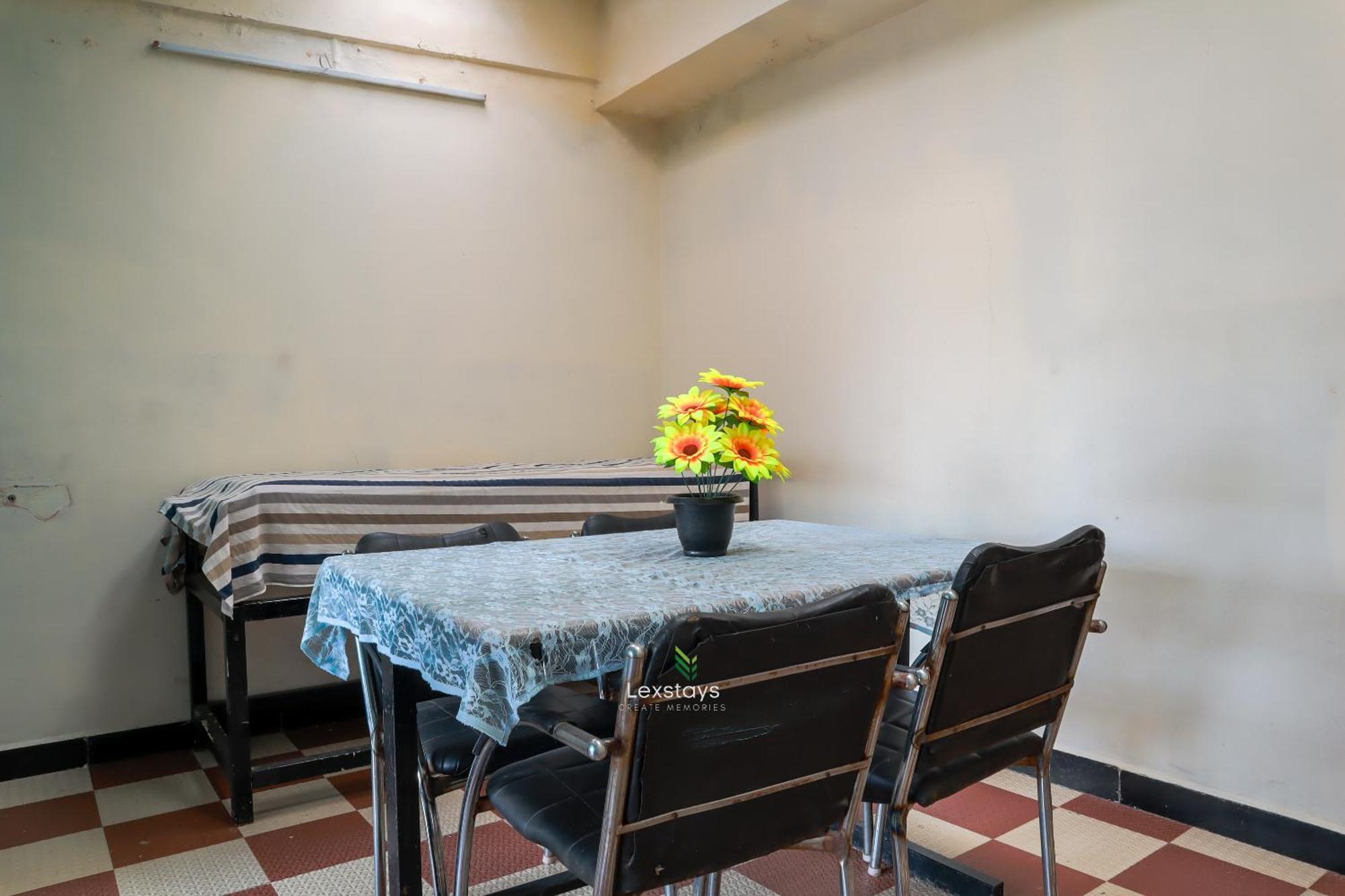 Vijaya Deepa Guest House By Lexstays 乔奥诺奥尔 外观 照片