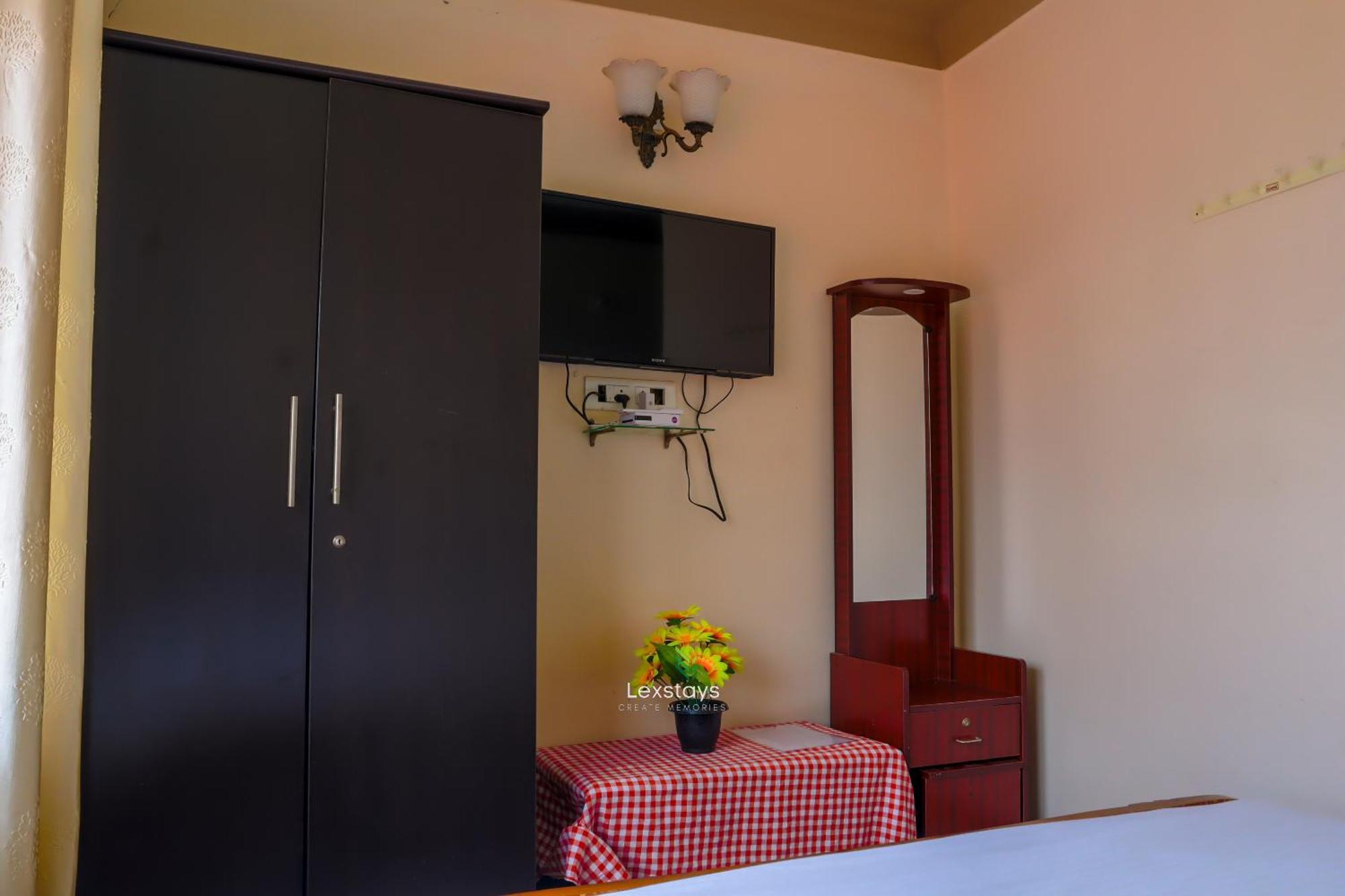 Vijaya Deepa Guest House By Lexstays 乔奥诺奥尔 外观 照片